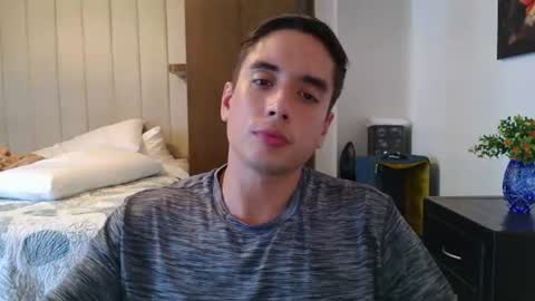 Snapshot of jorge124345 chatting on 07-26-26, 08:27 Babyface online show from 07-26-26, 08:27