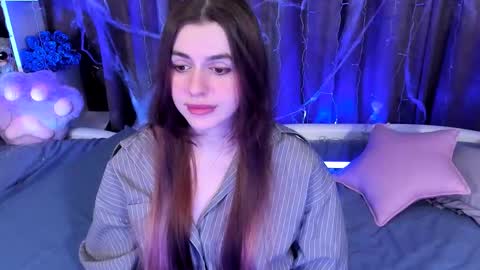 Rose online show from 10-26-25, 04:57