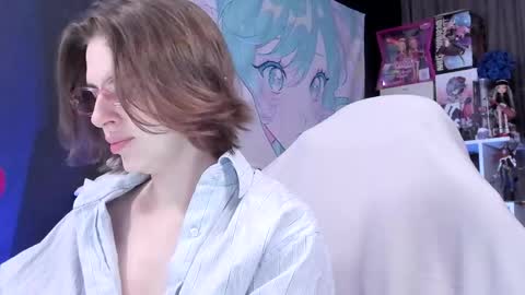 Rose online show from 04-19-26, 04:50