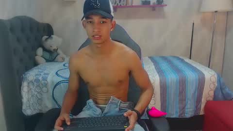 Snapshot of jose_sexycumm chatting on 01-19-25, 07:58 jose_sexycumm online show from 01-19-25, 07:58