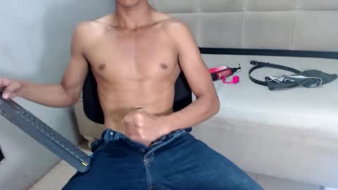 Snapshot of jose_sexycumm chatting on 01-28-25, 11:07 jose_sexycumm online show from 01-28-25, 11:07
