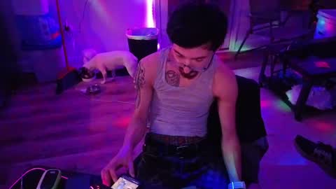 Josef online show from 04-20-26, 04:37