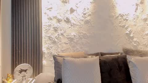 Snapshot of joselin_rouse chatting on 06-06-26, 01:27 joselin online show from 06-06-26, 01:27