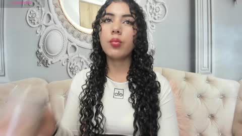 Snapshot of joselyn_sexy_ chatting on 01-22-25, 02:03 Katalina online show from 01-22-25, 02:03