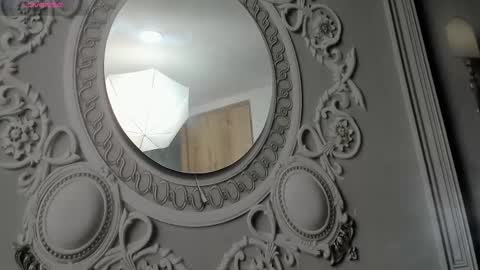 Snapshot of joselyn_sexy_ chatting on 02-19-25, 12:46 Katalina online show from 02-19-25, 12:46