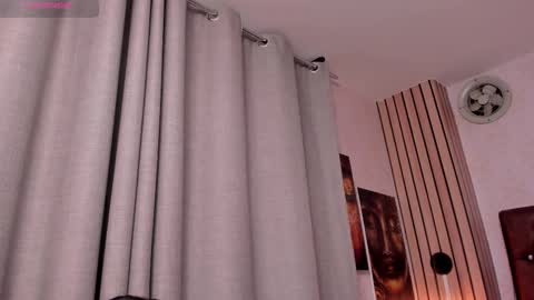 Snapshot of joselyn_sexy_ chatting on 03-04-25, 12:39 Katalina online show from 03-04-25, 12:39