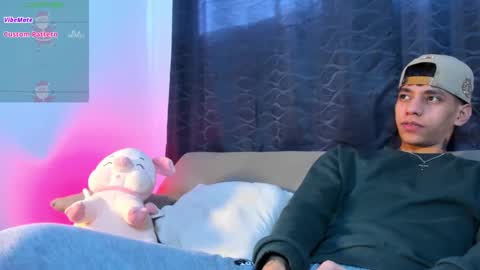 Snapshot of josep_davies chatting on 12-30-24, 08:04 Josep online show from 12-30-24, 08:04