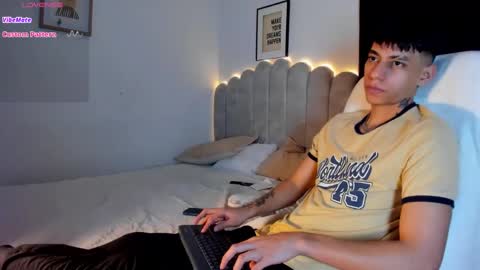 Snapshot of josep_davies chatting on 01-18-25, 02:36 Josep online show from 01-18-25, 02:36