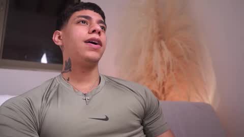 Josep online show from 03-08-26, 02:04