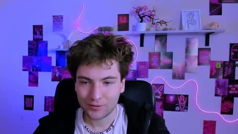 joseph_bear_ online show from 04-21-26, 07:47