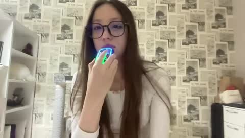 Jasmine online show from 05-07-26, 03:17