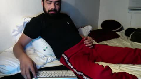 Snapshot of josephs1990 chatting on 12-23-24, 04:01 josephs1990 online show from 12-23-24, 04:01