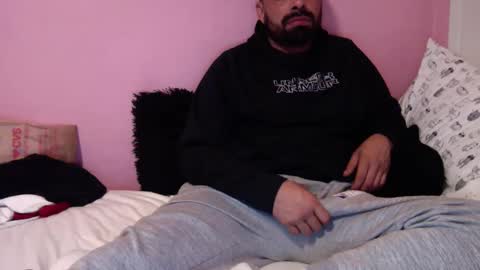 Snapshot of josephs1990 chatting on 02-14-25, 02:28 josephs1990 online show from 02-14-25, 02:28