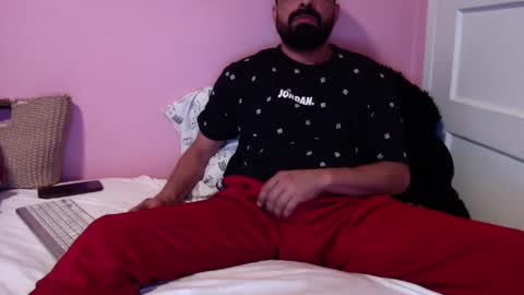 Snapshot of josephs1990 chatting on 09-27-25, 06:02 josephs1990 online show from 09-27-25, 06:02