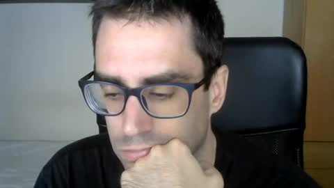 Snapshot of josevd chatting on 06-20-26, 10:07 Jose online show from 06-20-26, 10:07