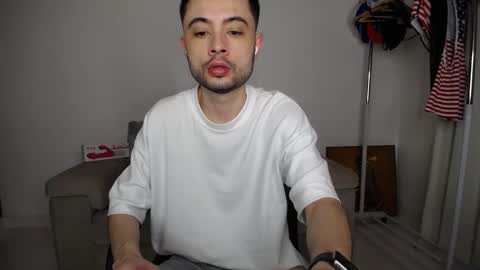 Snapshot of josezaens_ chatting on 10-07-25, 09:34 josezaens_ online show from 10-07-25, 09:34