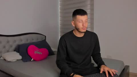 Dilany Josh online show from 12-29-24, 01:38