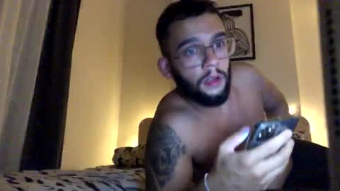 Snapshot of josh_xo chatting on 10-05-25, 06:39 josh_xo online show from 10-05-25, 06:39