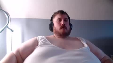 Snapshot of joshc627 chatting on 06-15-26, 11:40 joshc627 online show from 06-15-26, 11:40