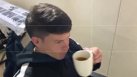 Nicolas online show from 04-15-26, 06:59