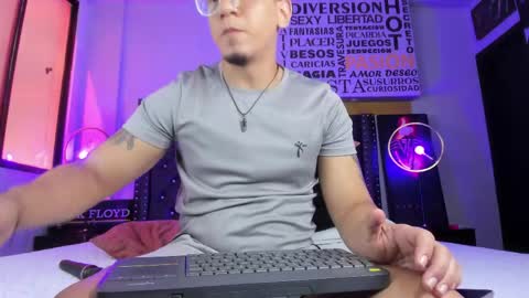 joshmiller___ online show from 05-06-26, 06:57
