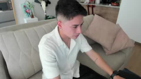 Snapshot of joshonair chatting on 05-20-26, 04:46 Josh online show from 05-20-26, 04:46