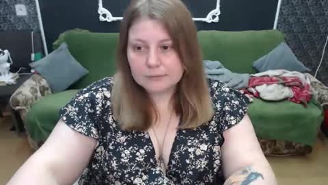 josiesun771 online show from 05-08-26, 10:31