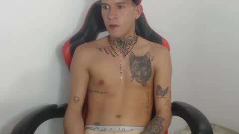 josue_linares online show from 10-27-25, 07:01