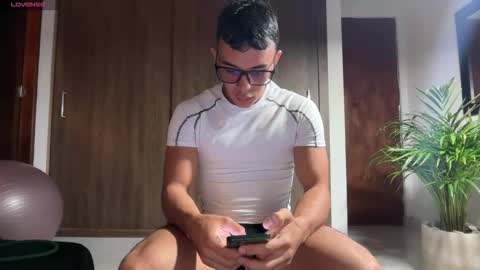 Im Jouliano online show from 11-22-25, 11:04