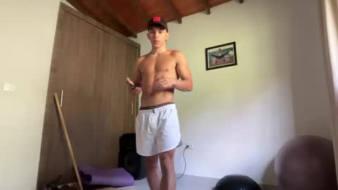 Snapshot of joulianogreco1 chatting on 05-04-26, 03:08 Im Jouliano online show from 05-04-26, 03:08