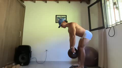 Snapshot of joulianogreco1 chatting on 05-12-26, 03:31 Im Jouliano online show from 05-12-26, 03:31