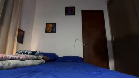 Snapshot of joulianogreco1 chatting on 05-19-26, 01:56 Im Jouliano online show from 05-19-26, 01:56