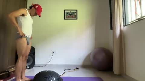 Snapshot of joulianogreco1 chatting on 05-23-26, 03:27 Im Jouliano online show from 05-23-26, 03:27