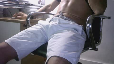 Snapshot of jovenduro84 chatting on 06-28-26, 01:55 jovenduro84 online show from 06-28-26, 01:55