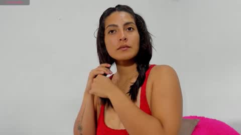 sofiaparker8 online show from 11-10-25, 07:13