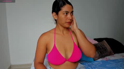 sofiaparker8 online show from 03-25-26, 04:02