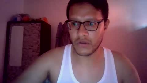 Snapshot of joybook8 chatting on 05-15-26, 10:33 joybook8 online show from 05-15-26, 10:33