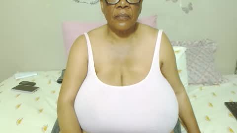 DairyQueen online show from 10-21-25, 07:36