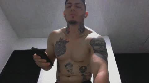 Snapshot of jq401055 chatting on 12-30-24, 11:49 Jaxxx67 online show from 12-30-24, 11:49