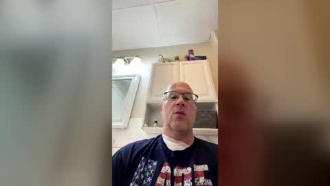Snapshot of jr1871 chatting on 06-24-26, 11:31 jr1871 online show from 06-24-26, 11:31