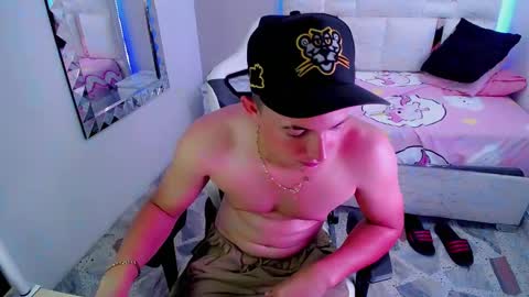 N I N O online show from 03-10-25, 07:07