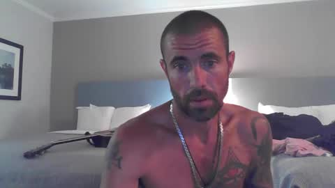 Snapshot of jrizzle1111 chatting on 04-22-26, 01:19 jrizzle1111 online show from 04-22-26, 01:19