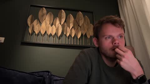 Snapshot of jrnb87 chatting on 12-27-24, 11:42 JoyBoy online show from 12-27-24, 11:42