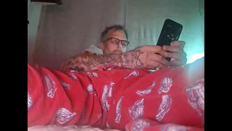 Jsmitty40 online show from 10-21-25, 11:49