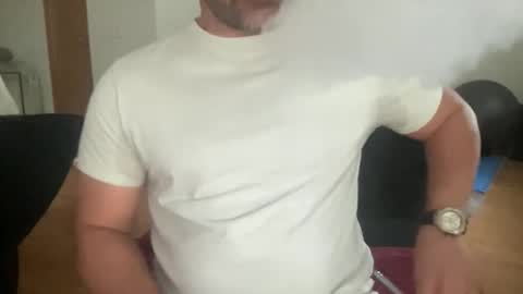 Snapshot of jsrmr chatting on 10-30-25, 04:08 jsrmr online show from 10-30-25, 04:08