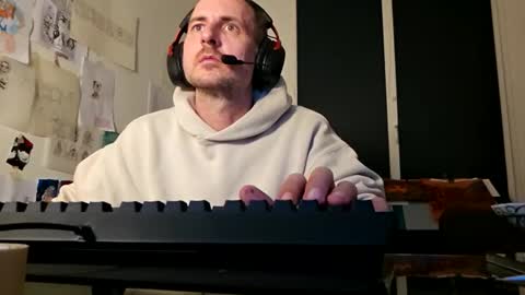 ju537705 online show from 10-23-25, 03:17