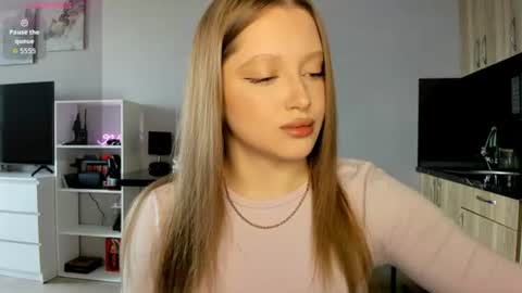 Snapshot of ju_lii chatting on 07-01-26, 10:28 Julia and Julia online show from 07-01-26, 10:28