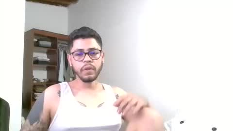 Juan Pablo online show from 04-27-26, 11:03