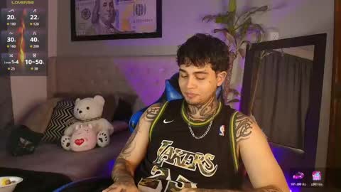 juan_alvarez18 online show from 03-06-26, 04:09