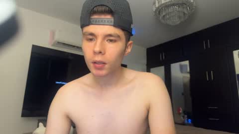 Snapshot of juan_boy25 chatting on 06-21-26, 02:25 juan_boy25 online show from 06-21-26, 02:25